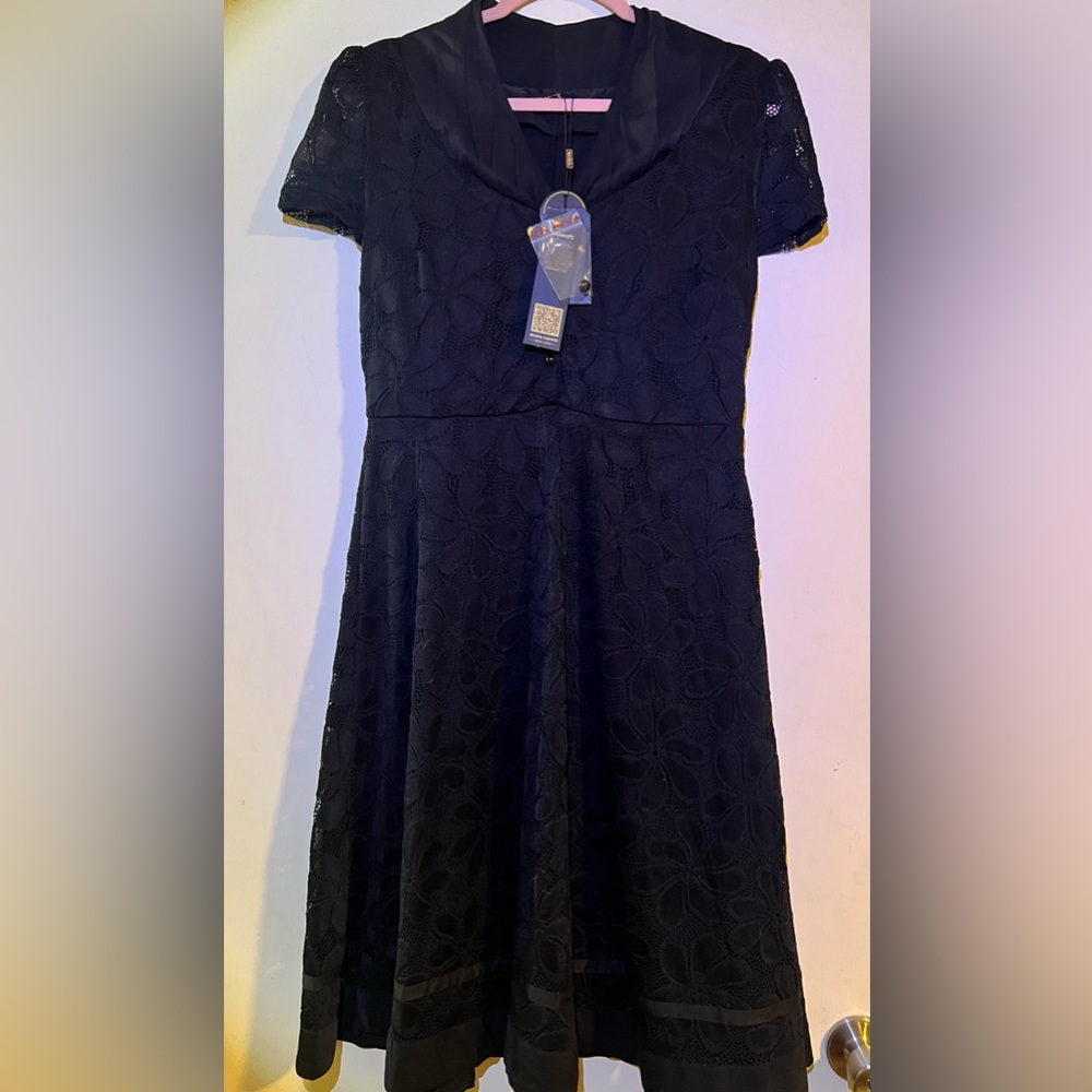 Miusol black cap sleeve dress size L lace - Picture 2 of 2